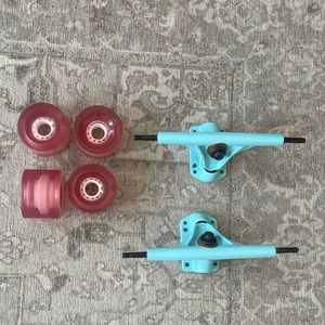 Longboard trucks and wheels